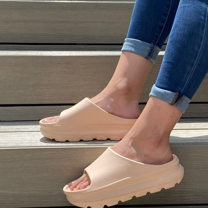 gid://shopify/MediaImage/25707734597702