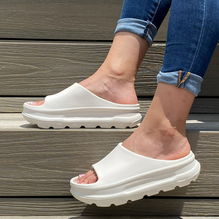 gid://shopify/MediaImage/25707734630470
